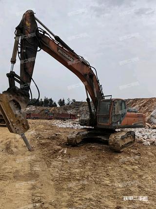 锦州斗山DX340LC-9C挖掘机实拍图片