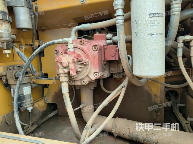 液压泵斜45 右（大件舱室）