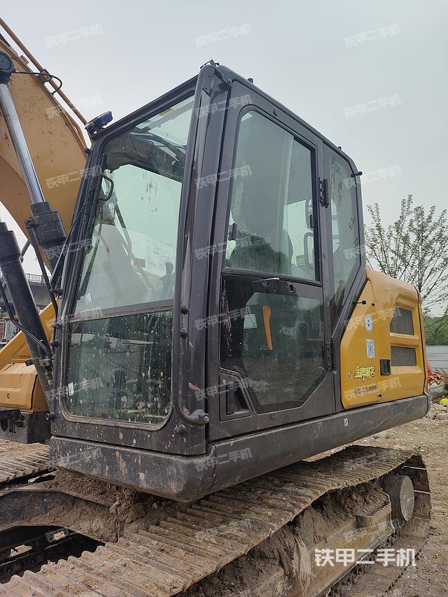 驾驶室整体（整机外观）