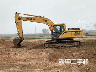 北京山东临工LG6210E挖掘机实拍图片