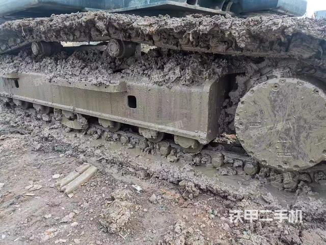 单侧履带整体（整机外观）