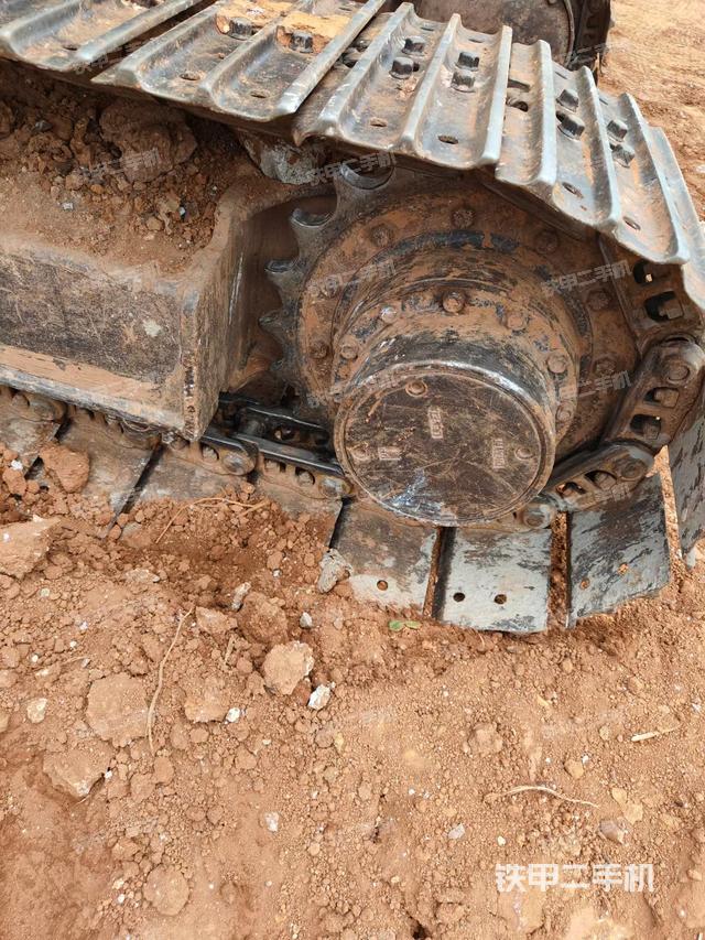 单侧履带整体（整机外观）