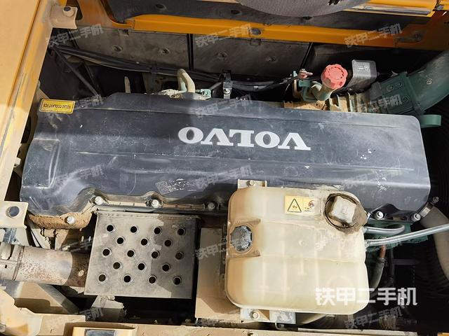 发动机整体俯视（整机外观）