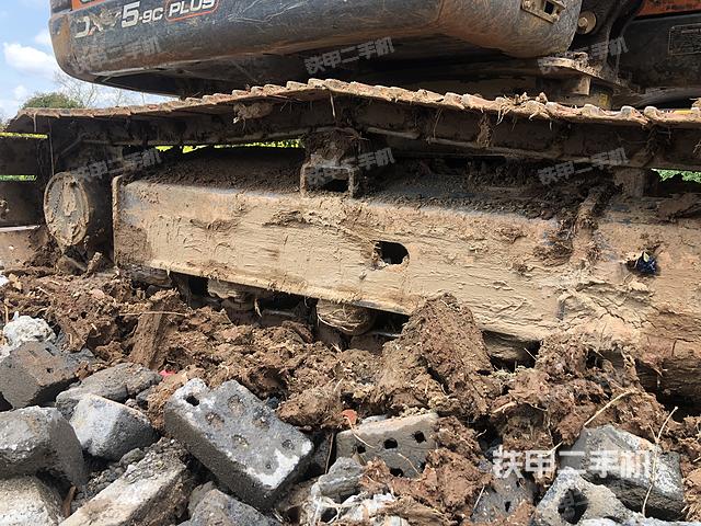 单侧履带整体（整机外观）