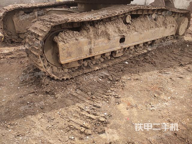 单侧履带整体（整机外观）