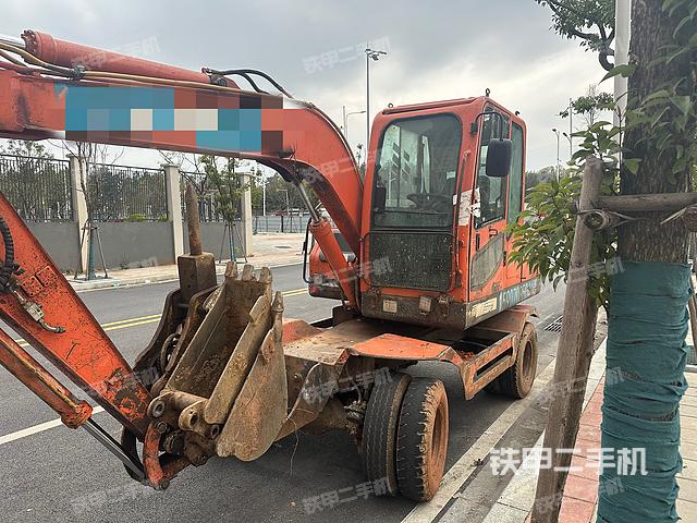 新源XY75W-8挖掘机