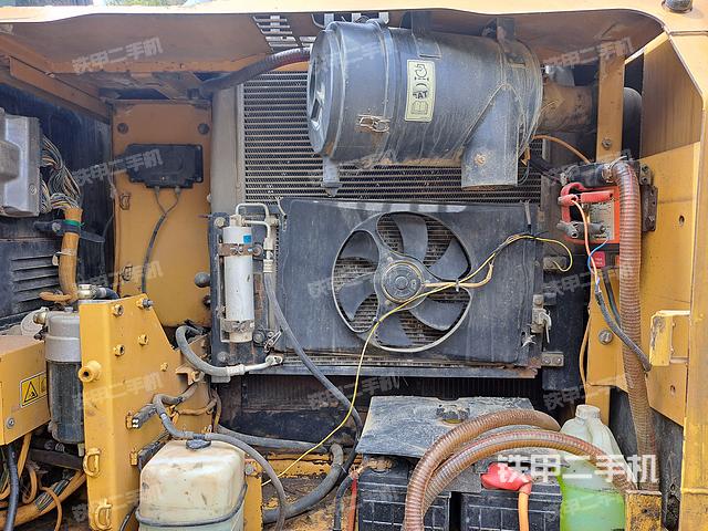 发动机整体俯视（整机外观）