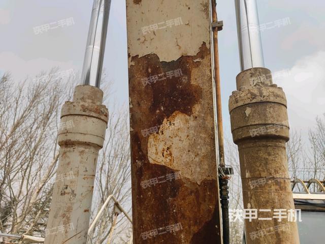 大臂油缸整體?豎拍（工作和回轉(zhuǎn)裝置）