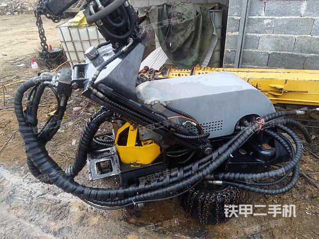 整机左侧（设备外观及核心部件）