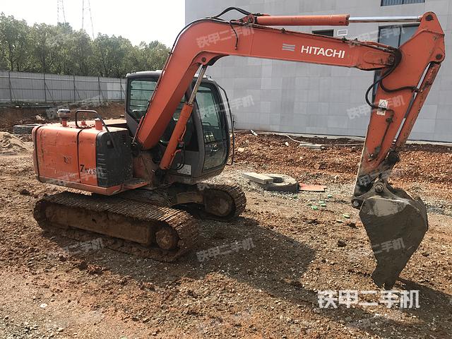 驾驶室顶部（整机外观）