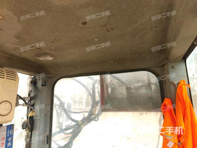 后窗玻璃角標(biāo)（駕駛室部分）