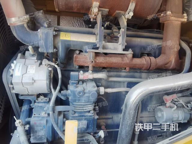 发动机右侧（整机外观及大件）