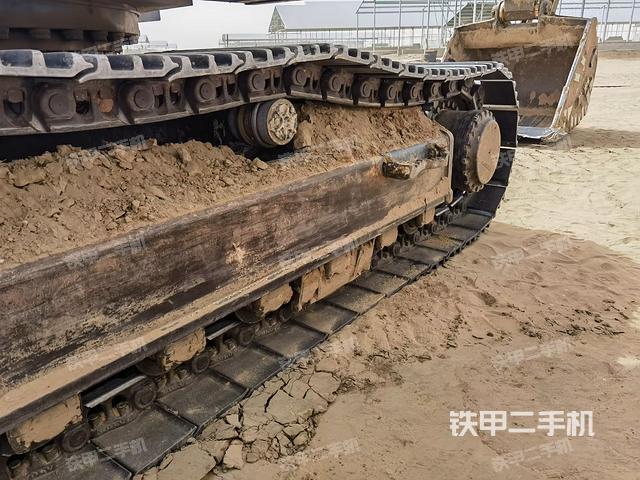 单侧履带整体（整机外观）