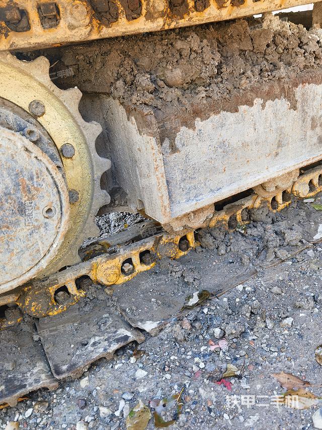 单侧履带整体（整机外观）