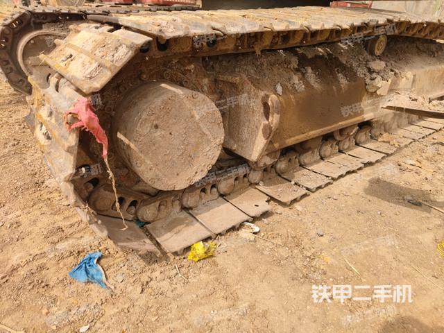 左側(cè)履帶整體?（行走機(jī)構(gòu)）