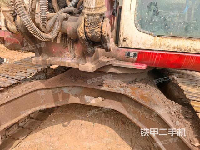 轉(zhuǎn)盤和下車架正前（工作和回轉(zhuǎn)裝置）