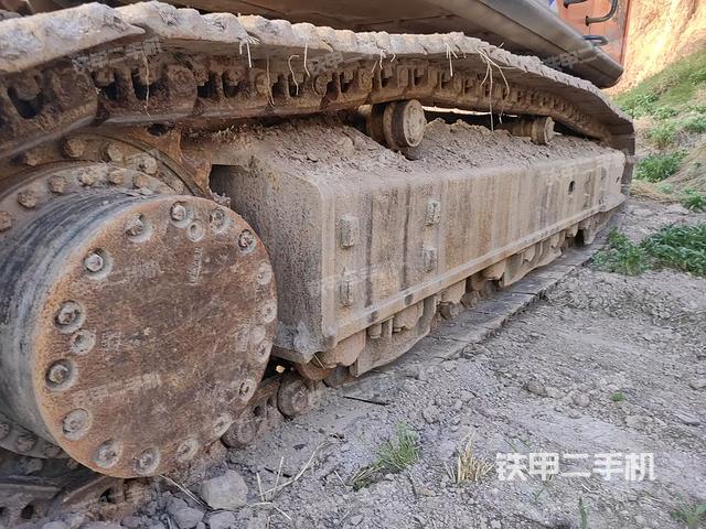 单侧履带整体（整机外观）