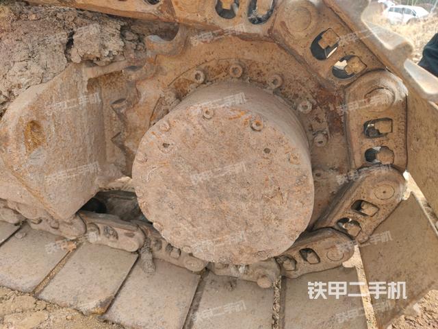 左導(dǎo)向輪（行走機(jī)構(gòu)）