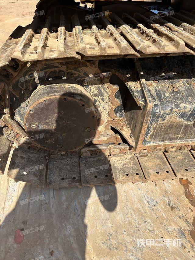 单侧履带整体（整机外观）