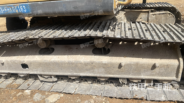 单侧履带整体（整机外观）