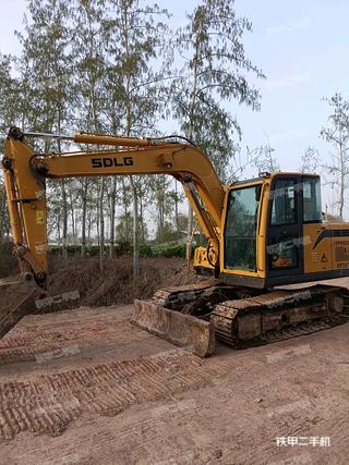 泰安山东临工E675F挖掘机实拍图片