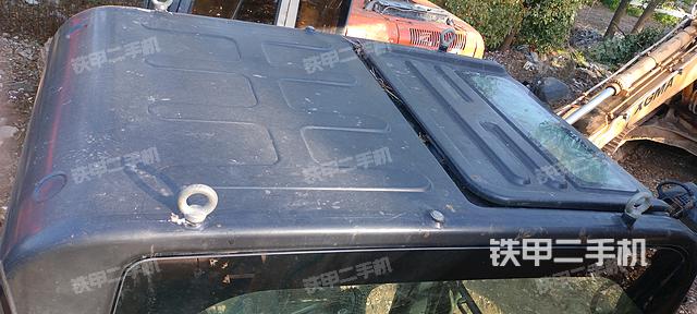 驾驶室顶部（整机外观）