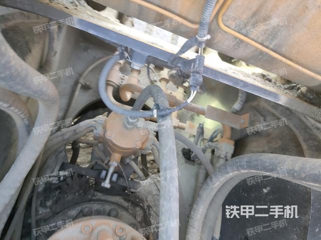 駕駛室頂部俯視(上車部件) 駕駛室頂部俯視(上車部件)