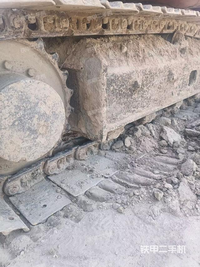 单侧履带整体（整机外观）