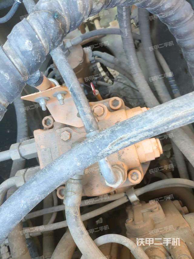 發(fā)動(dòng)機(jī)室(上車部件) 發(fā)動(dòng)機(jī)室(上車部件)