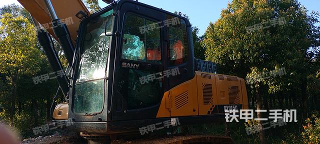 驾驶室整体（整机外观）