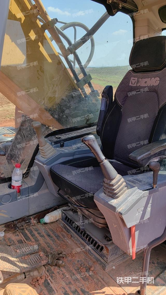 驾驶室整体（整机外观）