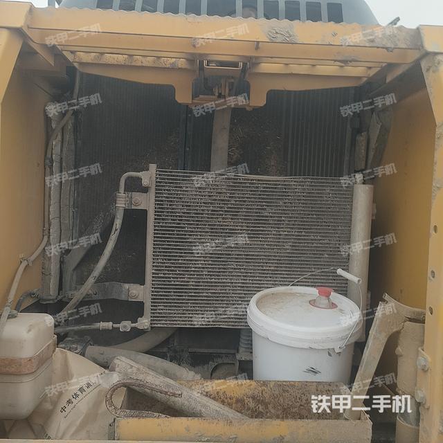 驾驶室整体（整机外观）