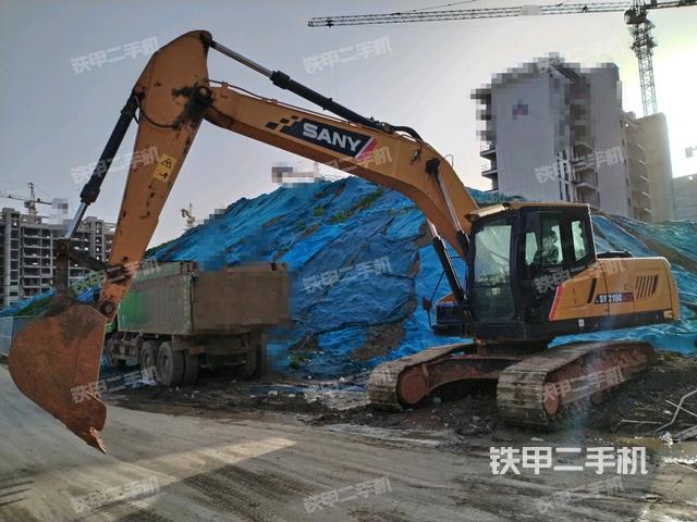 三一重工SY215C挖掘机