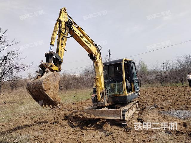 现代R60-9挖掘机