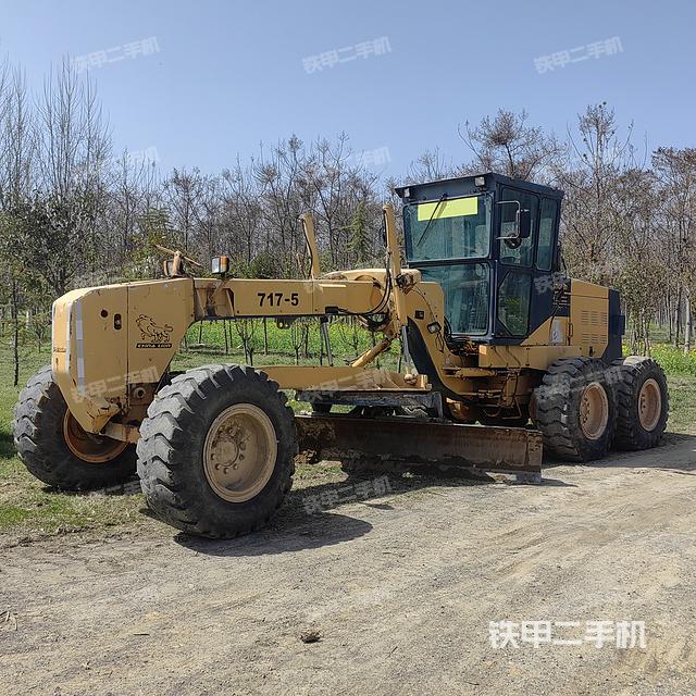 整机左侧（设备外观及核心部件）