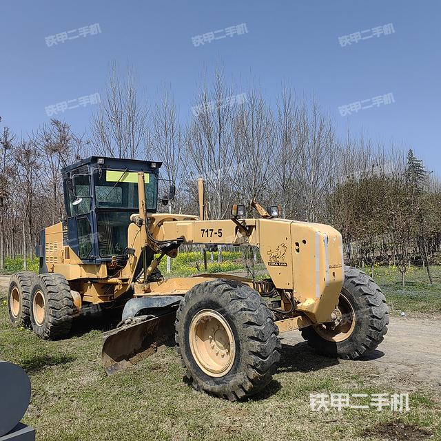 整机右侧（设备外观及核心部件）