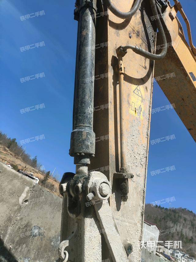 大臂整體?右側(cè)(工作和回轉(zhuǎn)裝置) 大臂整體?右側(cè)(工作和回轉(zhuǎn)裝置)