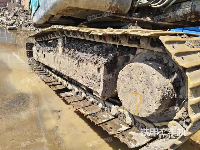 单侧履带整体（整机外观）