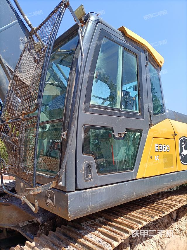 驾驶室整体（整机外观）