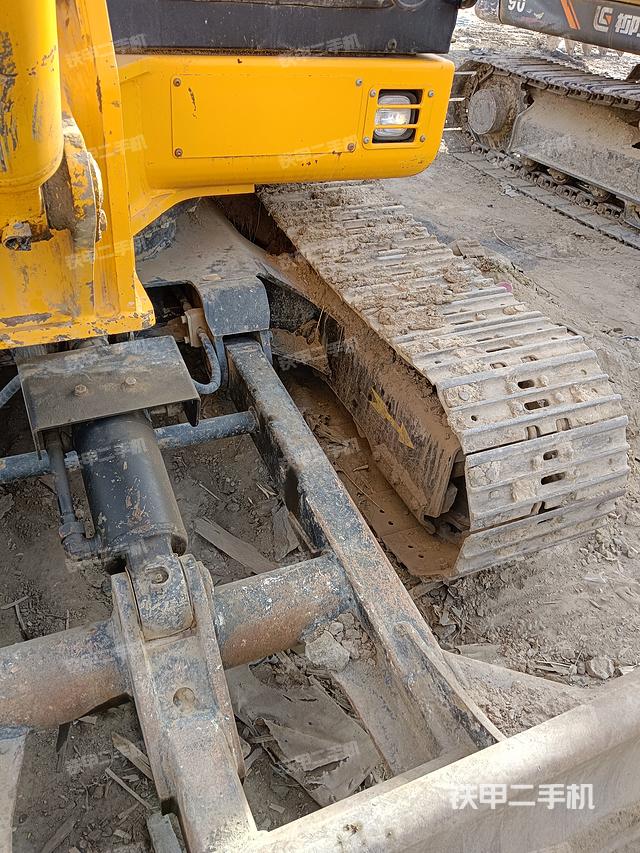 单侧履带整体（整机外观）