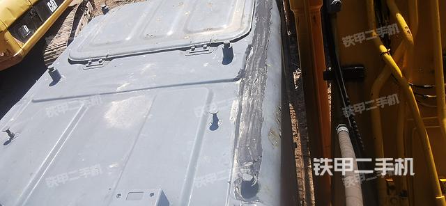 驾驶室顶部（整机外观）