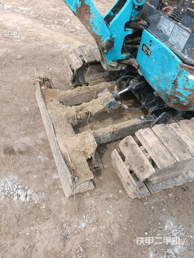 轉盤和下車架正前（工作和回轉裝置）