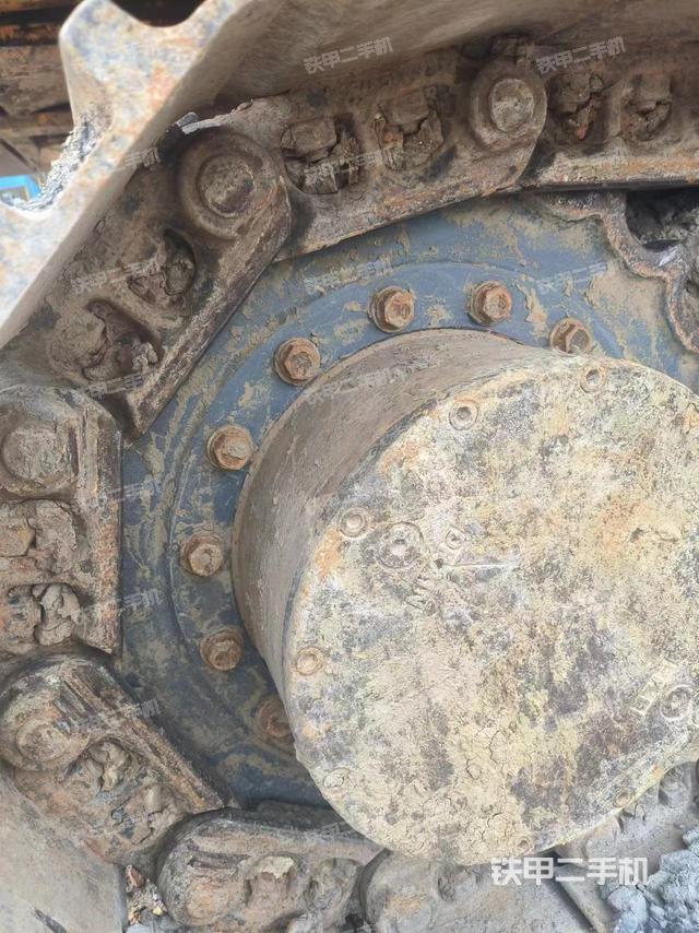 单侧履带整体（整机外观）