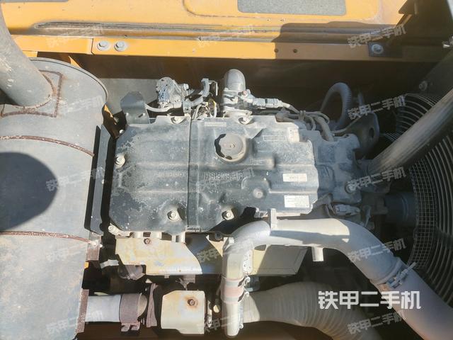 氣門室蓋螺絲特寫(上車部件) 氣門室蓋螺絲特寫(上車部件)