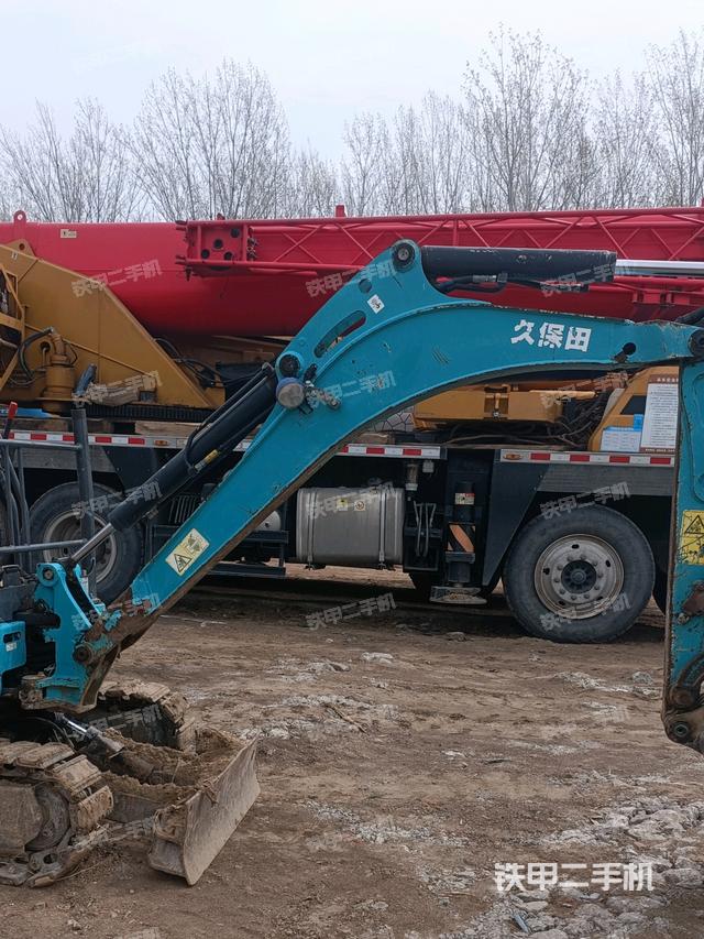 大臂整體?右側（工作和回轉裝置）