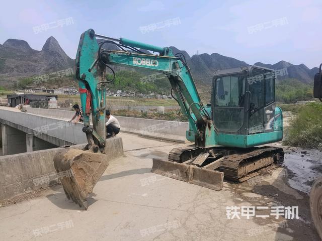 神钢SK60-8挖掘机