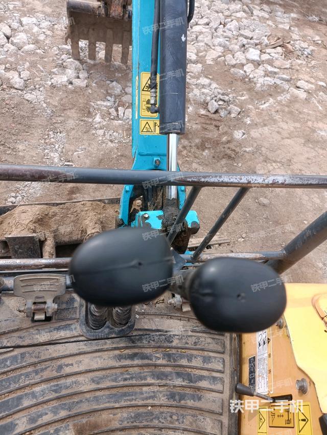 大臂背部俯視（工作和回轉裝置）