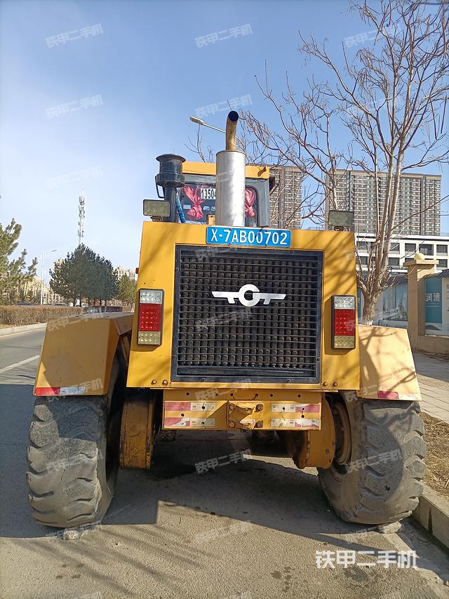 整机右侧（设备外观及核心部件）