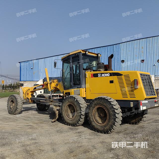 整机右侧（设备外观及核心部件）