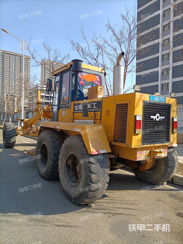 整机左侧（设备外观及核心部件）